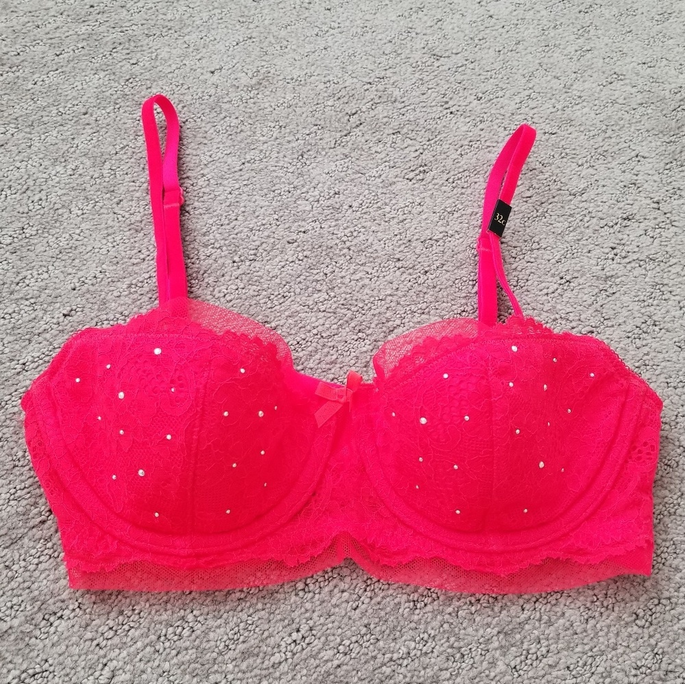 *NEW* Victoria's Secret Dream Angels Bra in 32C